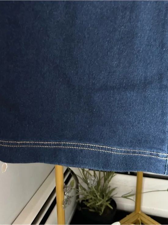 Z Supply women’s Rilynn Wide sweat Denim Trouser In Dark blue wash size 27 NEW - Picture 6 of 10